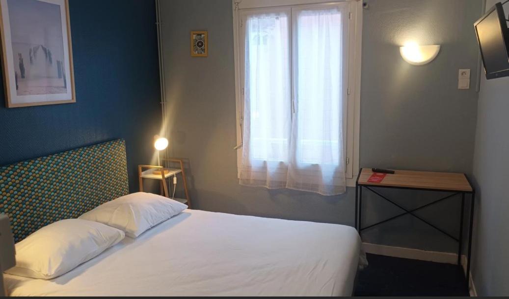 & Cantine De La Hotel 3*